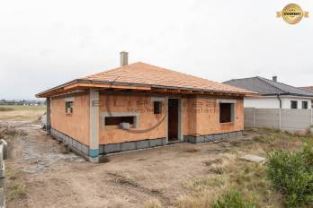 NA PREDAJ NOVOSTAVBA moderný 4-izbový rodinný dom v Zohore